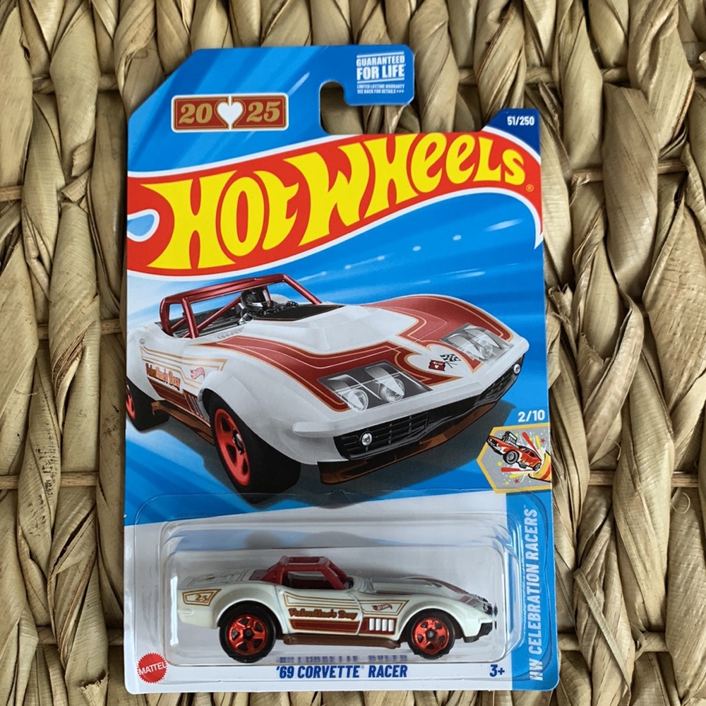 1969 Chevy Corvette Racer 69 Chevrolet Valentine Car Hot Wheels Hotwheels 2025 🆕